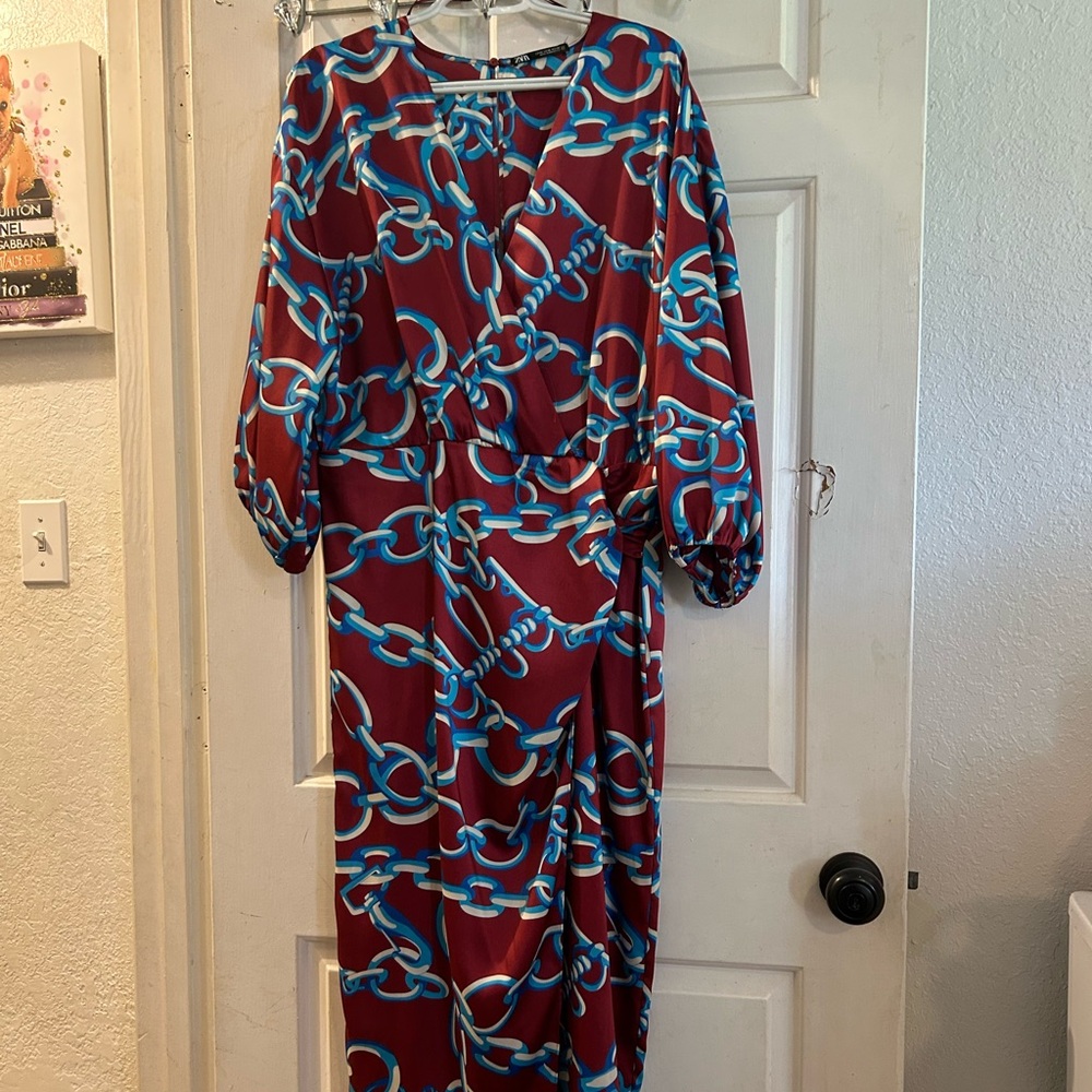 Zara Maroon Maxi Dress with Blue Chain Print